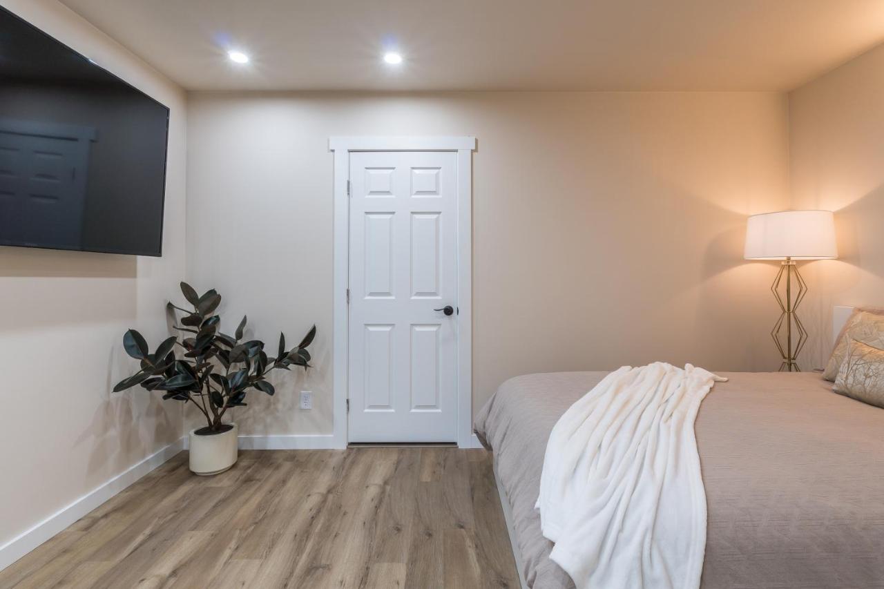 Beautiful Place With A Great Location, Free Parking, Wifi & Large Tv. Federal Way Bagian luar foto