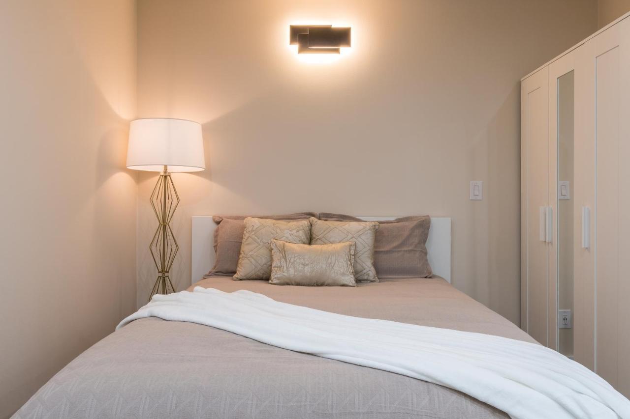 Beautiful Place With A Great Location, Free Parking, Wifi & Large Tv. Federal Way Bagian luar foto